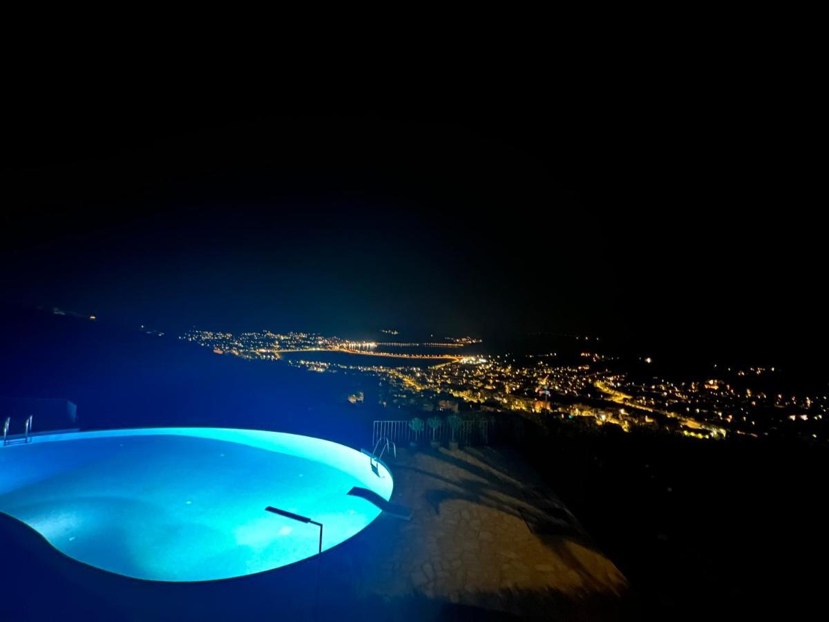 Endless Blue Villa Anavyssos Ngoại thất bức ảnh